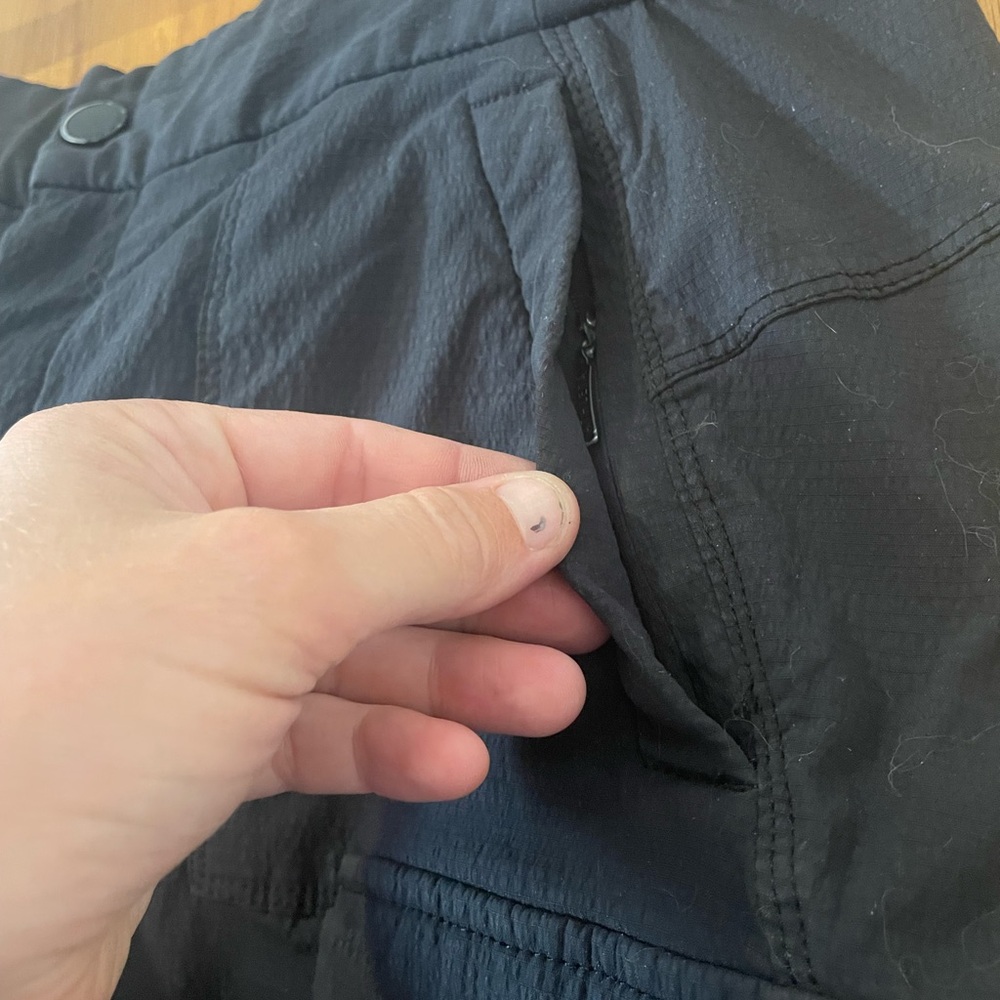 Athleta Black Shorts Women size 8 - Picture 7 of 9